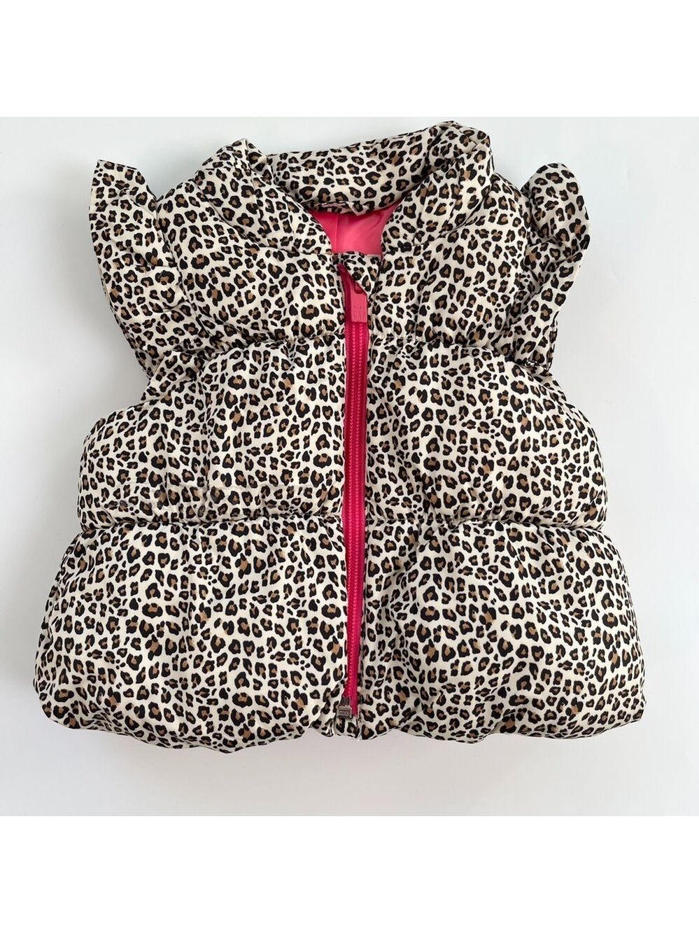 🩵 4/$20‎ GAP Leopard Print Puffer Vest with Pink Accents